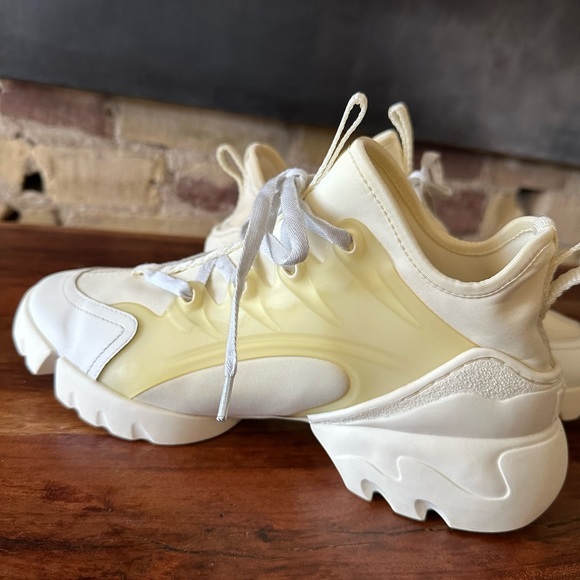 Dior D-Connect Sneaker - Picture 5 of 12